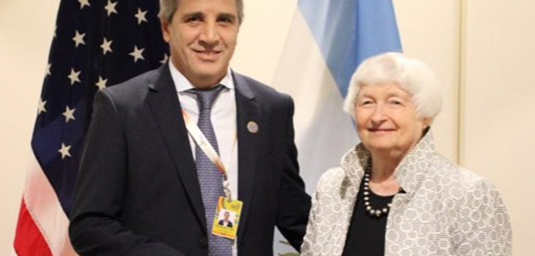Caputo recibió el respaldo clave de la secretaria del Tesoro de Estados Unidos